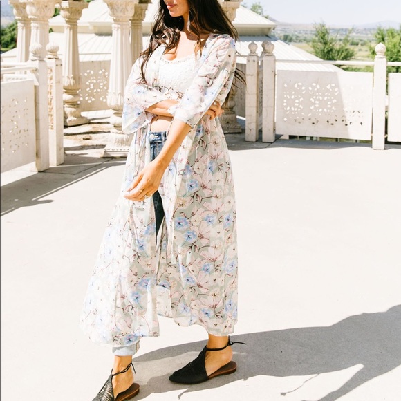 Dandelion Daydreams Long Kimono - Picture 4 of 8